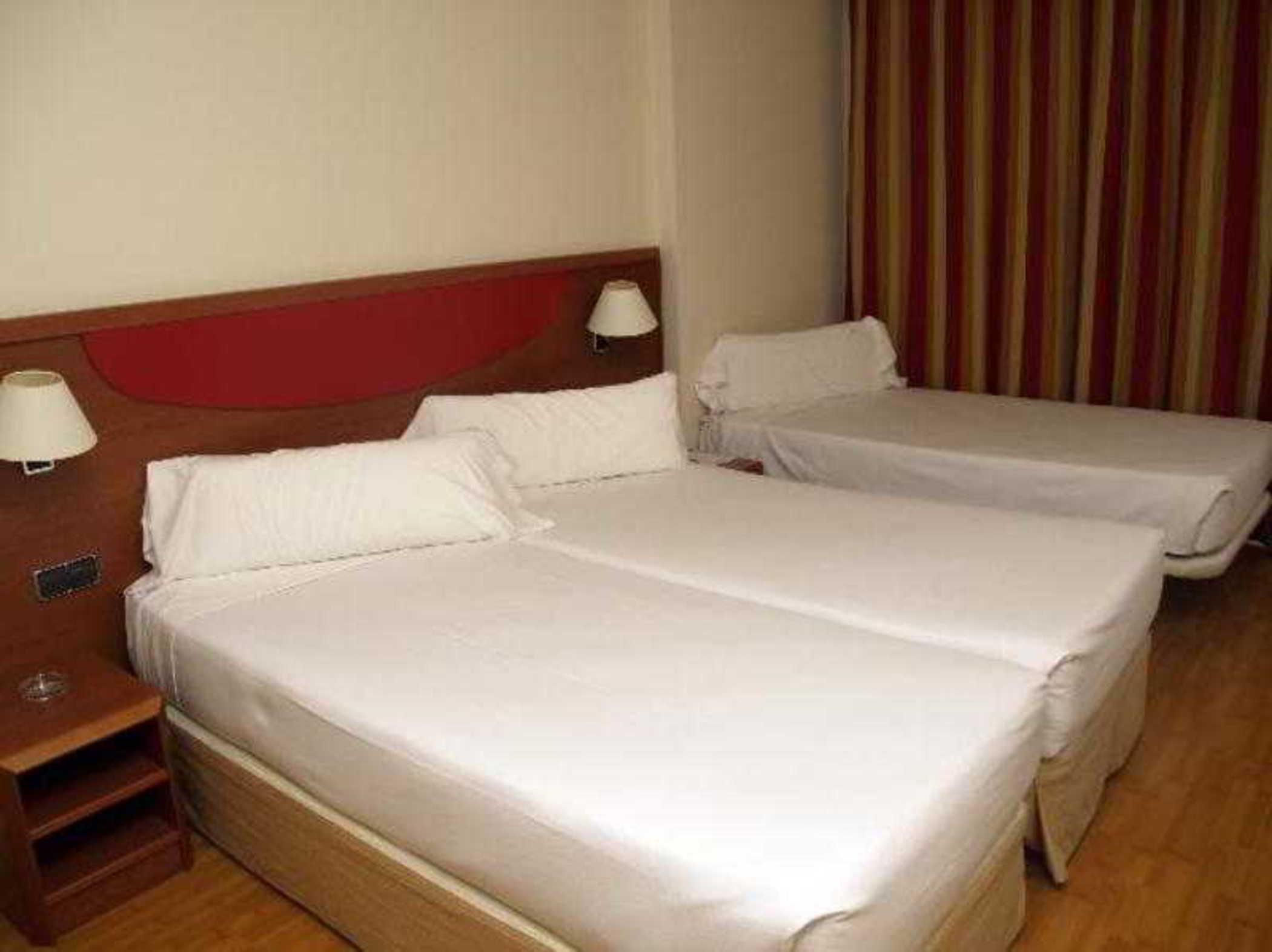 Alcala Plaza Hotel Alcalá de Henares Eksteriør billede