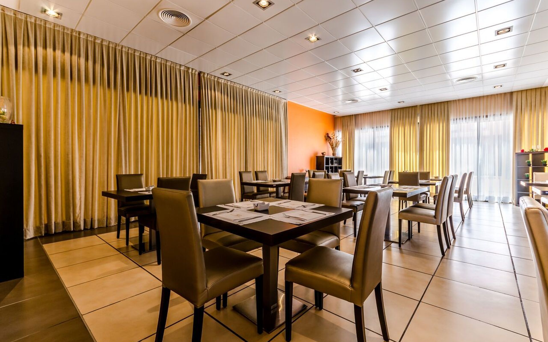 Alcala Plaza Hotel Alcalá de Henares Eksteriør billede