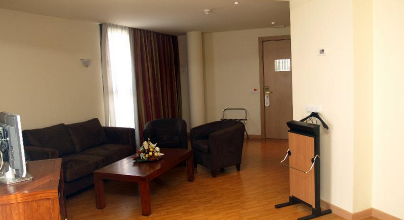 Alcala Plaza Hotel Alcalá de Henares Eksteriør billede