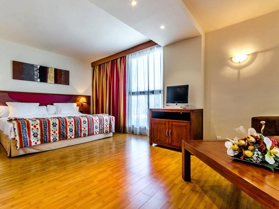 Alcala Plaza Hotel Alcalá de Henares Eksteriør billede